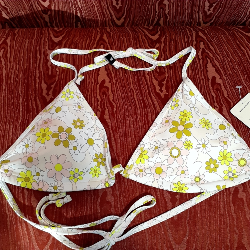 FABLETICS BIKINI SWIMWEAR RETRO FLORAL TRIANGLE SWIM TOP MULTICOLOURED SIZE M